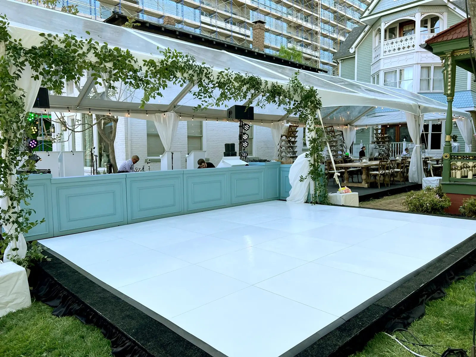 Slate White Dance Floor - 24 x 24